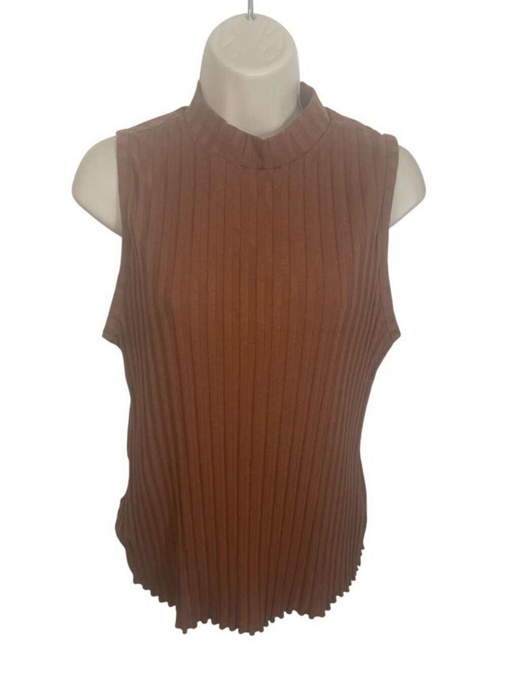 A NEW DAY Women's Size Medium Bown Ribbed Sleeveless Top